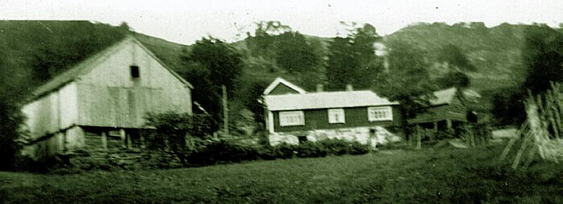 Midthjell1920.jpg - Midthjell rundt 1920 - Midthjell farm about 1920